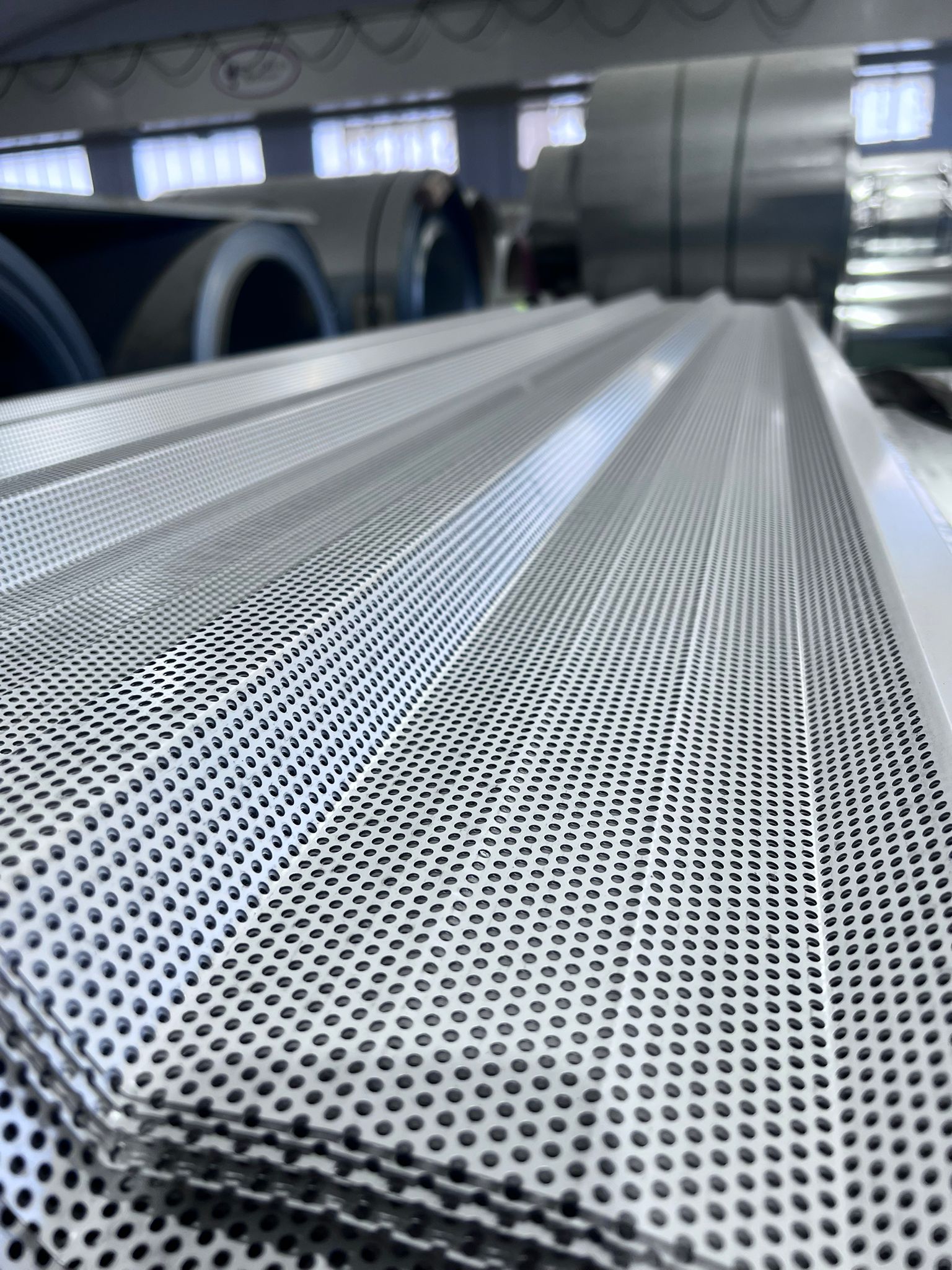 Chapa Trapezoidal y Minionda Perforada - Imagen 3