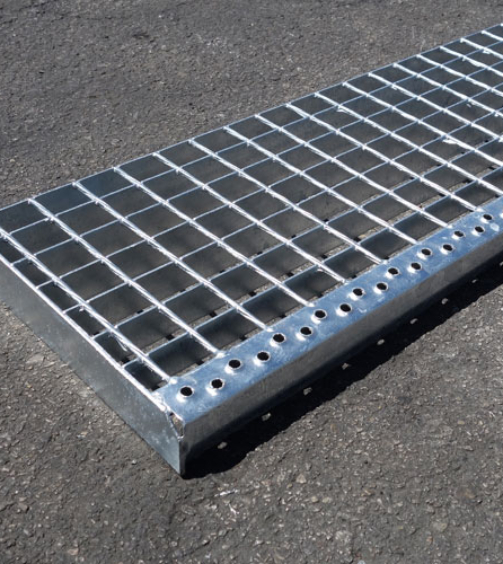 emparrillado-metalico-tramex-peldanos-escalera